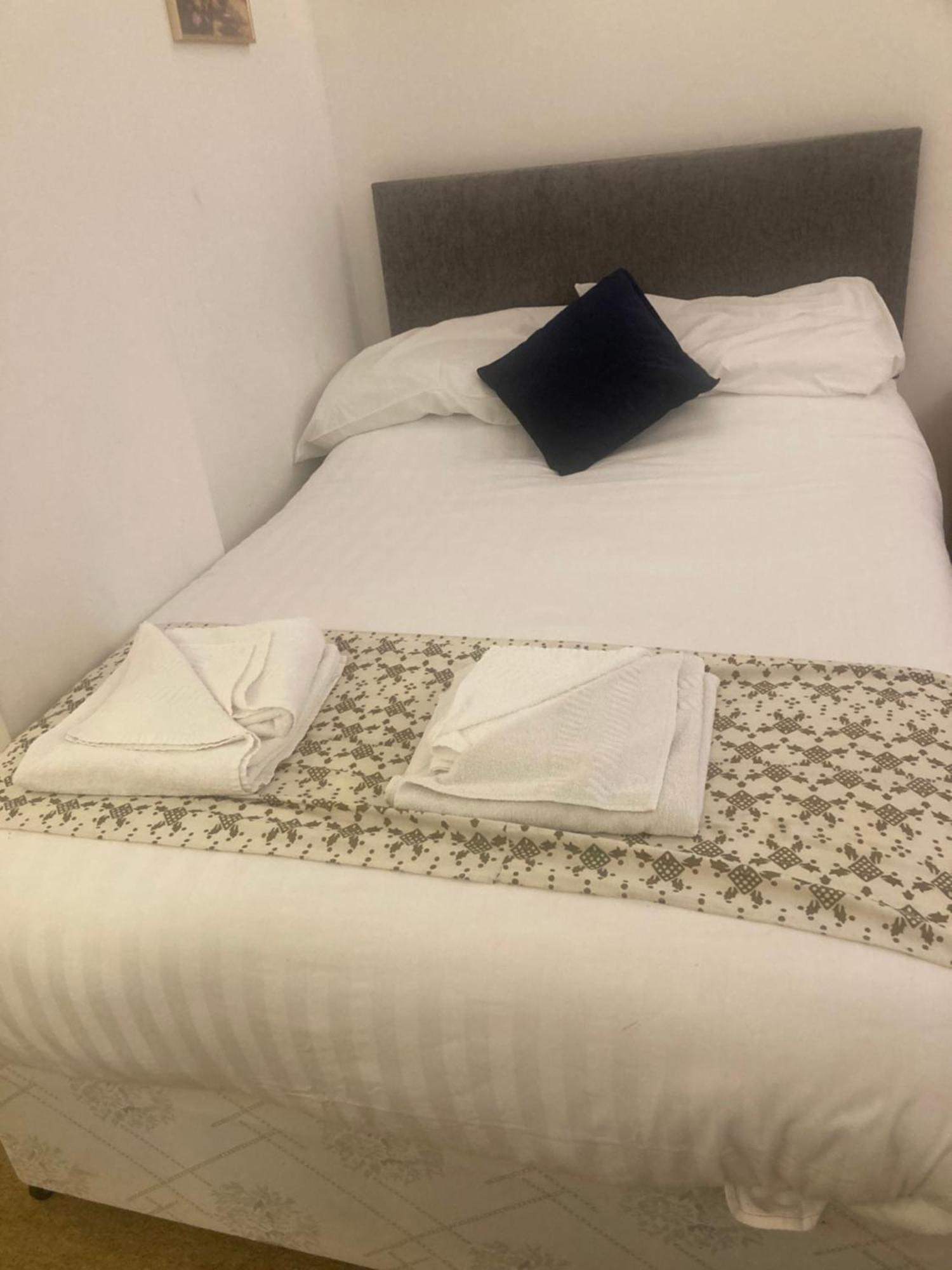 Abingdon Lodge Hotel Ryde  Bagian luar foto